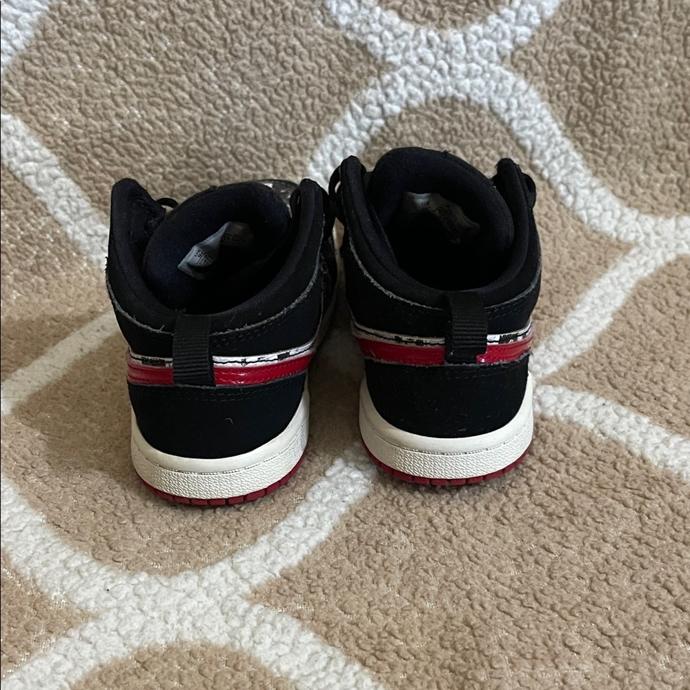Jordan Toddler Sneaks - Picture 4 of 7